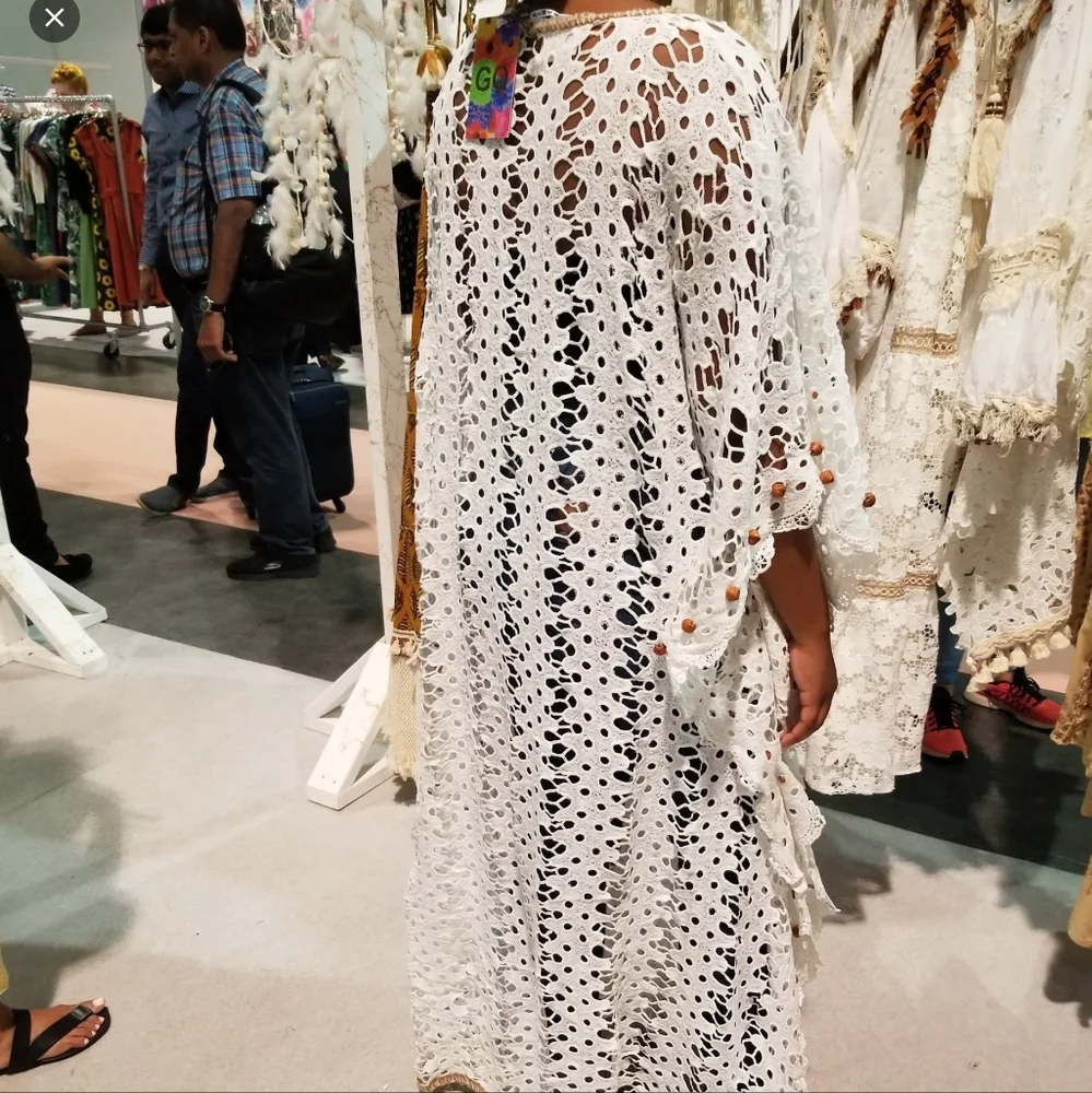 ✨️Bohemian Vibes✨️  Limited quantities! Ecru Crochet Kaftan w/ Wooden Beads - Picture 17 of 17
